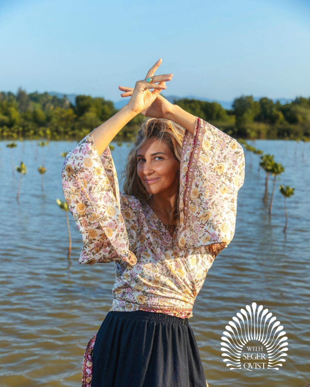 Omlottblus, Sati - WithSegerqvist