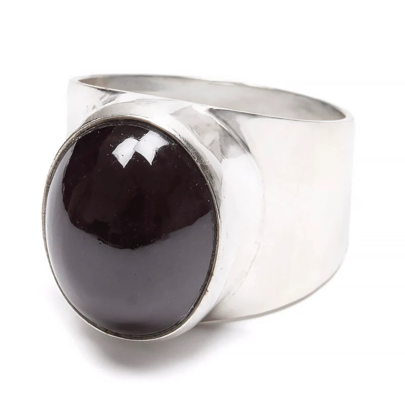 Onyxring - elegant silverinfattning