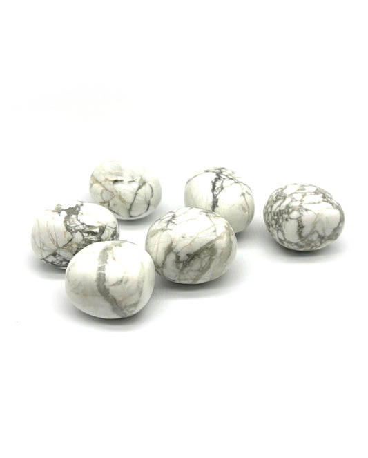 Howlit kristall – lugnande sten för stress, sömn och andlig insikt