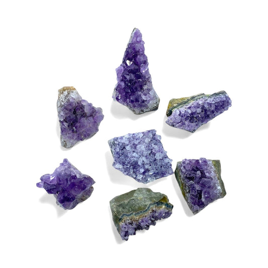 Ametist kluster – dekorativ kristall som sprider lugn, harmoni och balans