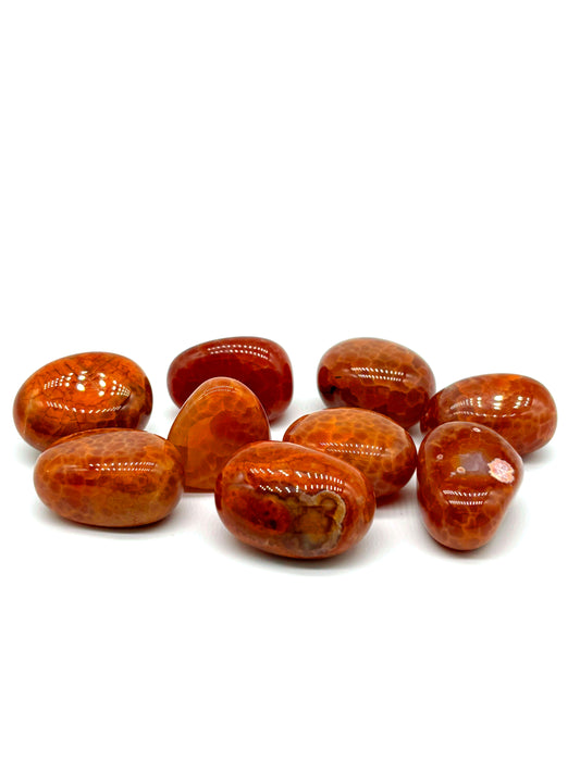 Eld Agat – jordande och beskyddande sten för rot-, sacral- och solar plexus chakra, stärker mod, energi och stabilitet