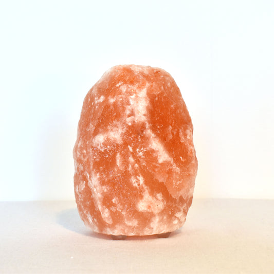 Himalaya saltkristallampa 2–3 kg med varmt sken – unik naturlig lampa för hälsa och inredning