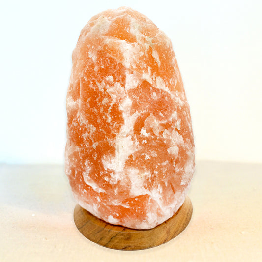 Himalaya saltkristallampa 7–10 kg med varmt sken – unik naturlig lampa för hälsa och inredning