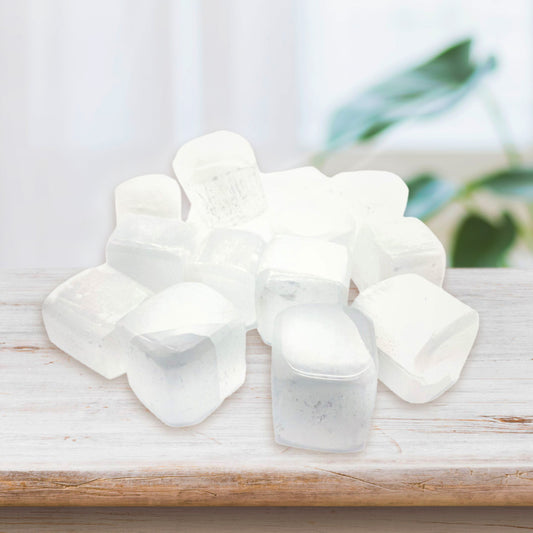 Selenit – beskyddande och renande kristall för meditation, aura och kontakt med högre jag